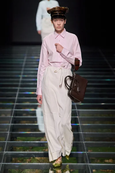 Look 45